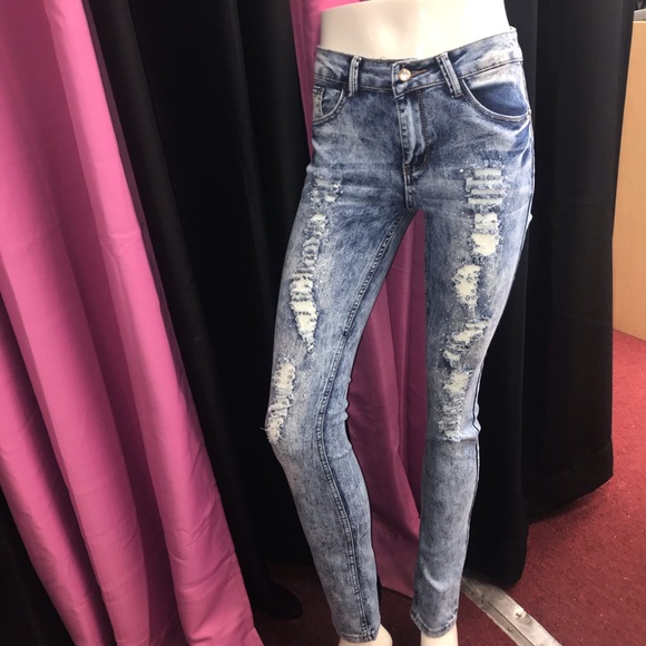 Jeans 👖 - Picture 2 of 4